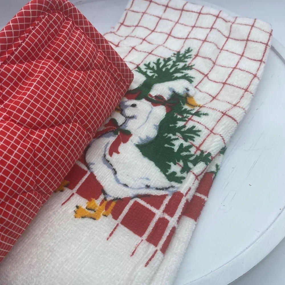 Vintage 1986 RAB Country Goose‎ Kitchen Towel and Pot Holder Set Red White 80s